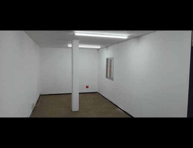 620M² WAREHOUSE TO LET IN LASER PARK
